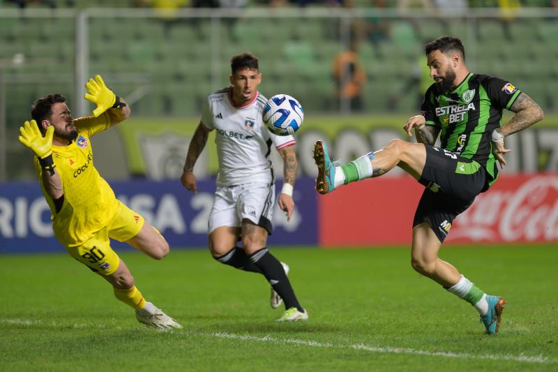 Colo Colo cayó por 5-1 ante América MG y le dijo adiós a la Copa Sudamericana. (Photosport)