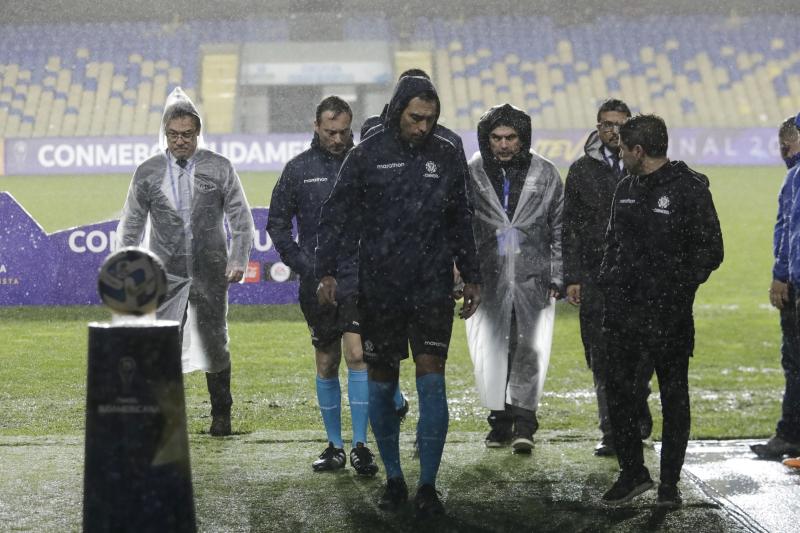 Audax Italiano vs Ñublense debió ser reprogramado debido a las extensas lluvias de Concepción. (Photosport)