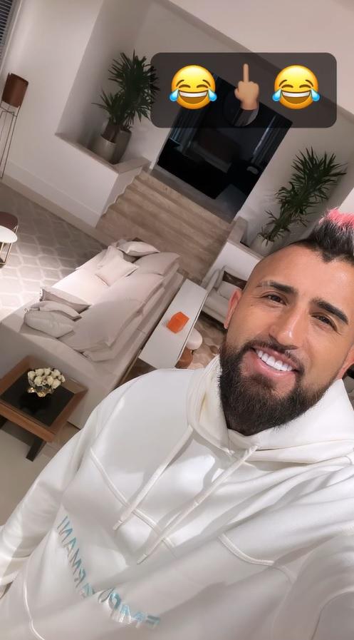 Instagram/kingarturo23oficial - La provocadora publicación de Arturo Vidal