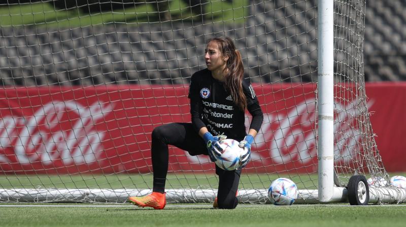 Antonia Canales fue anunciada como refuerzo del Valencia.