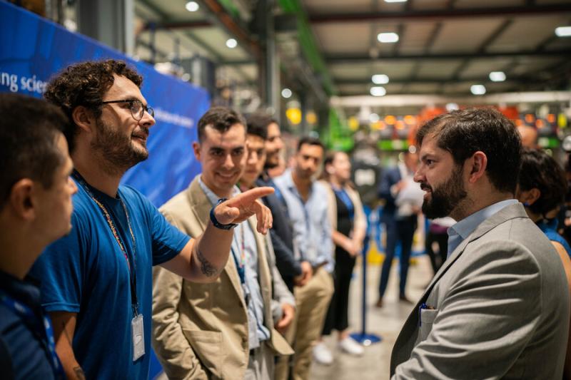 Agencia Uno - Presidente Boric en CERN
