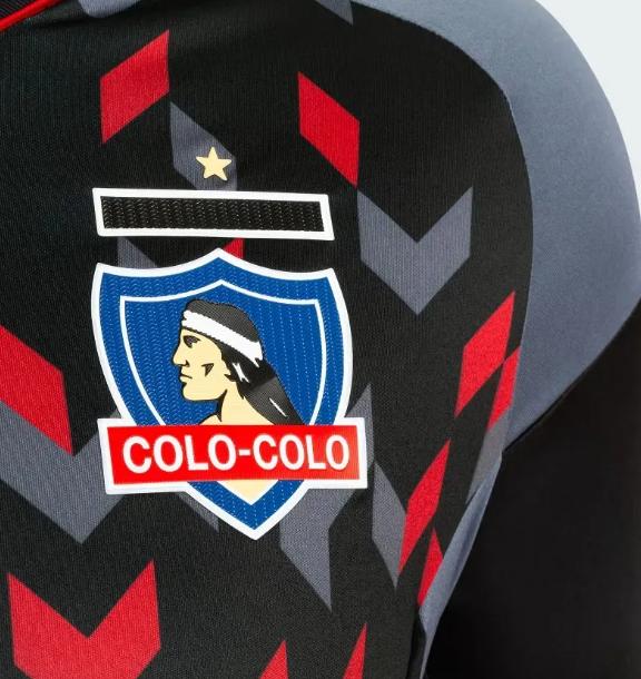 Nueva camiseta de Colo Colo.