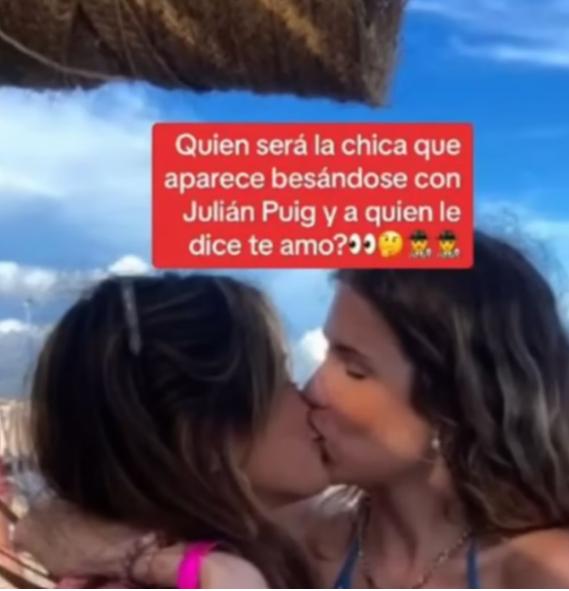 ¿ Clara Chía besando a otra chica?