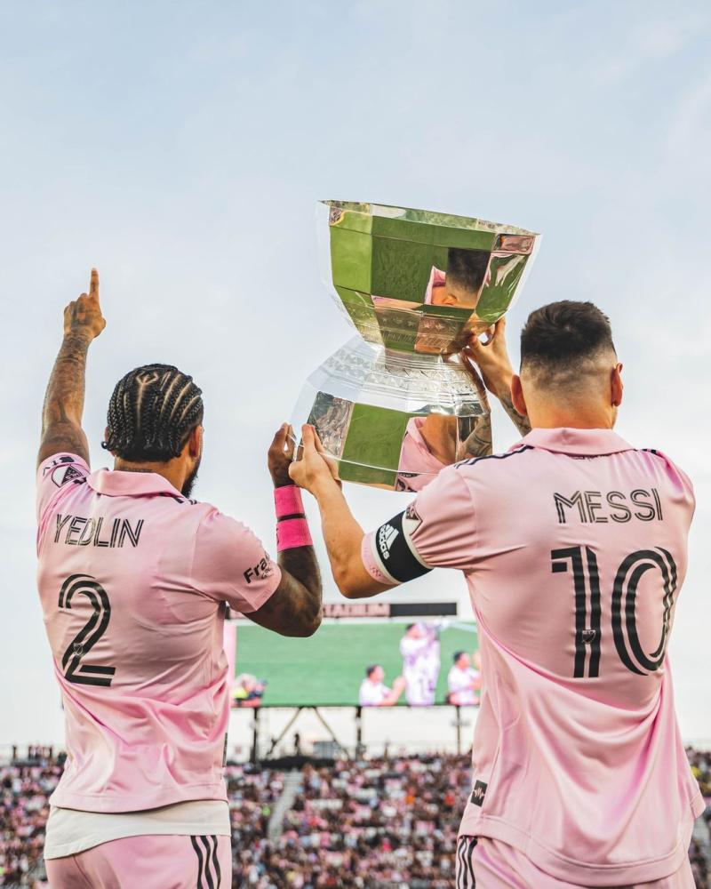 Inter Miami festejó con el trofeo de la Leagues Cup ante su hinchada. Imagen: Instagram.