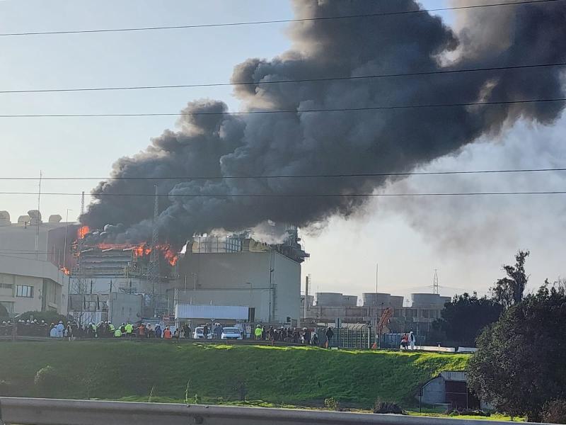 Incendio en termoeléctrica de Quillota