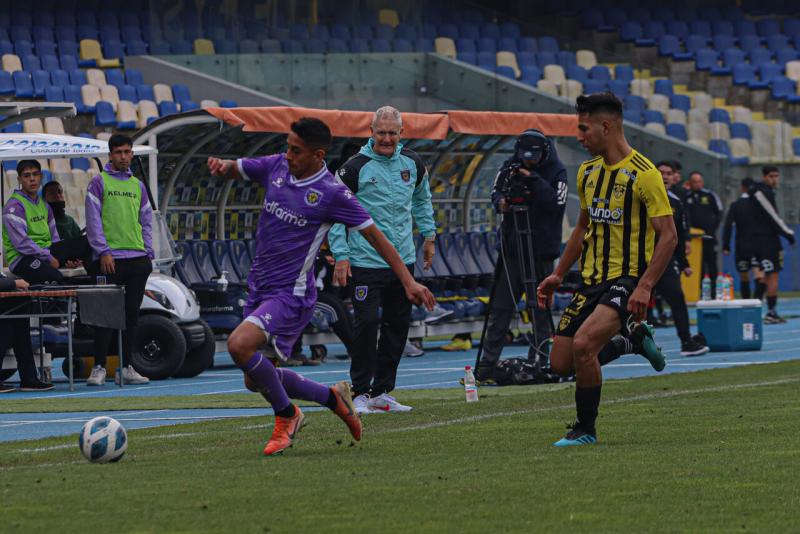 Fernández Vial recibe a Deportes Concepción por la fecha 22 de la Segunda División. Crédito: Agencia Uno.