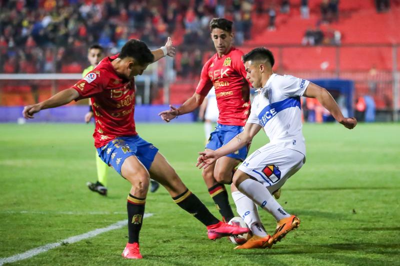 El duelo entre Unión Española y la UC estuvo marcado por el mal comportamiento de la hinchada local - Crédito: Agencia UNO