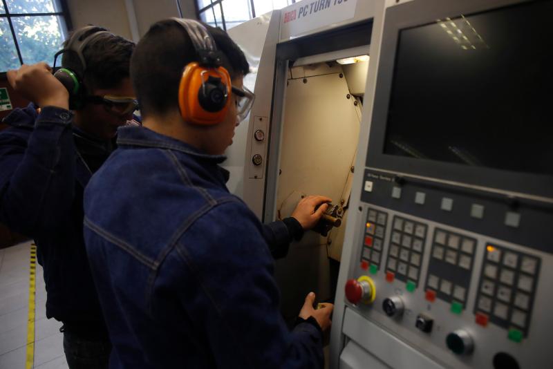 ¿Por qué la educación técnico profesional es tendencia entre los jóvenes?