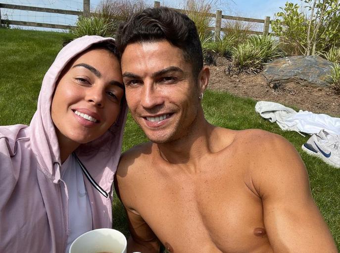 Georgina Rodríguez junto a Cristiano Ronaldo. (@georginagio)