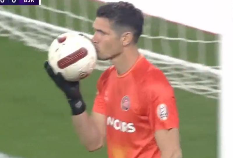 Matías Dituro se lució en la primera fecha de la Superliga de Turquía. Crédito: Captura.