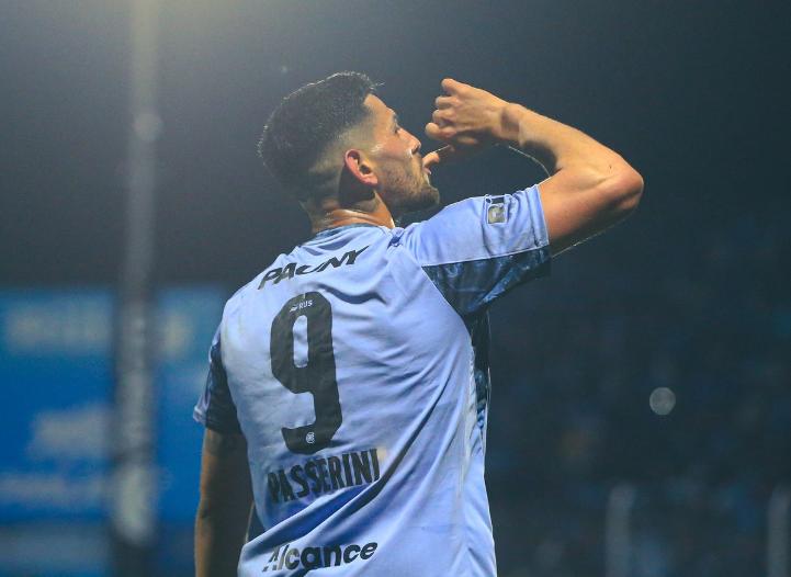 Lucas Passrini es uno de los goleadores más letales del fútbol argentino. Crédito: @clubatleticobelgrano.
