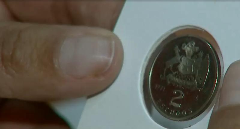 T13 - La valiosa moneda de dos escudos.