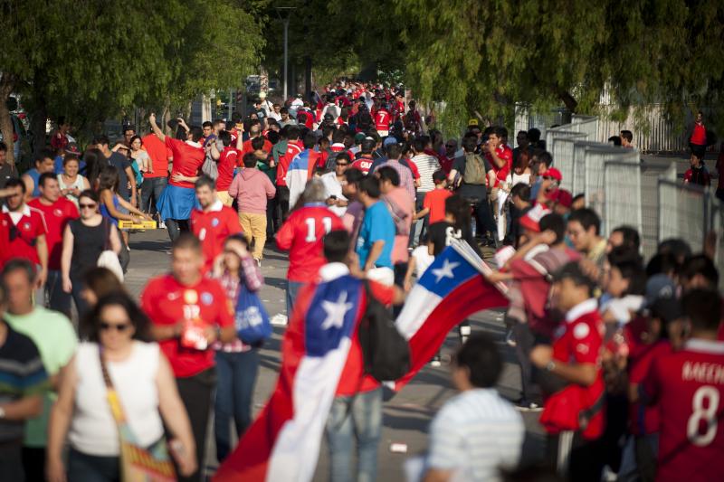 Los hinchas de la Roja ya pueden comprar sus entradas para los 9 partidos de las Eliminatorias Sudamericana - Photosport