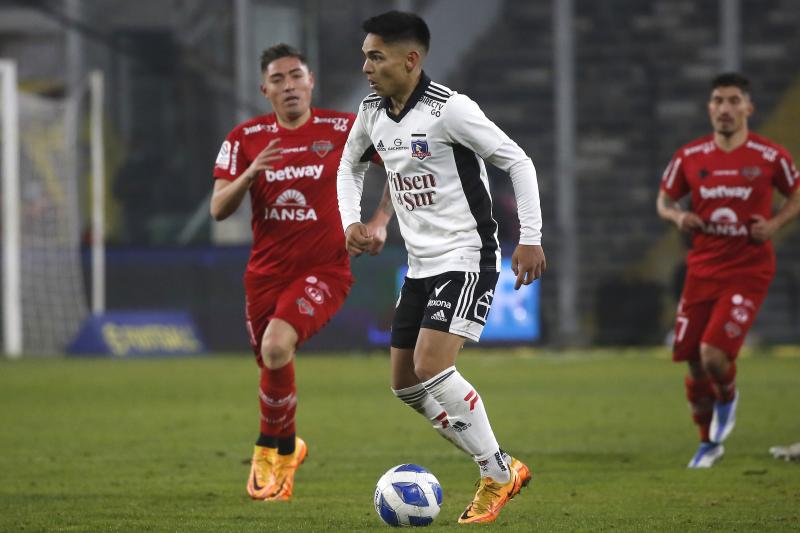 Joan Cruz podrá debutar frente a Colo Colo - Créditos: Photosport