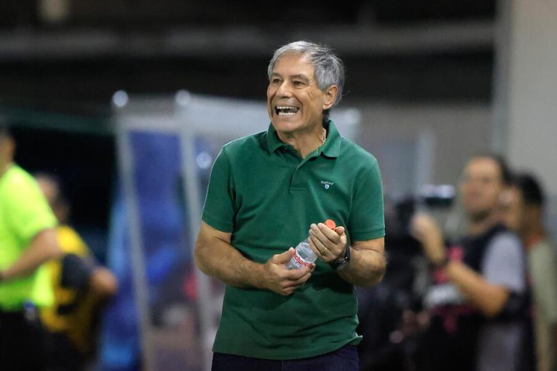 Brian Sarmiento reveló dura pelea con Ariel Holan. Crédito: Photosport.