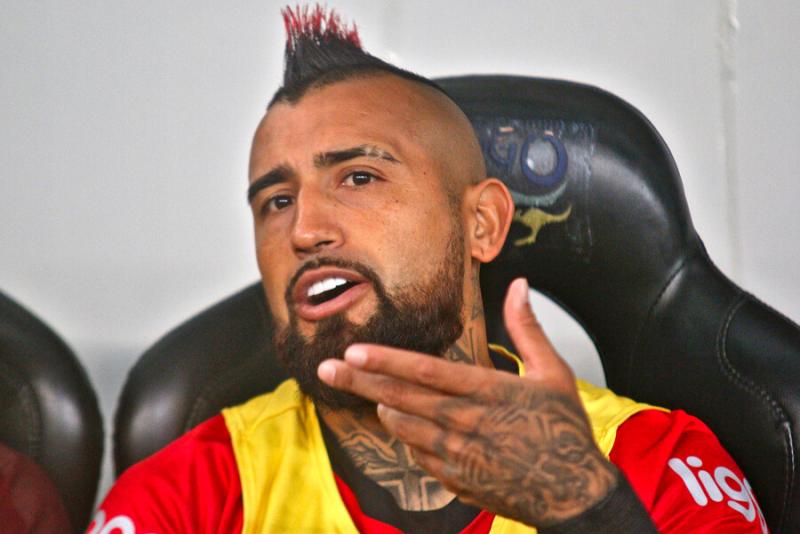 Arturo Vidal sufrió en la altura de La Paz. Imagen: Photosport.