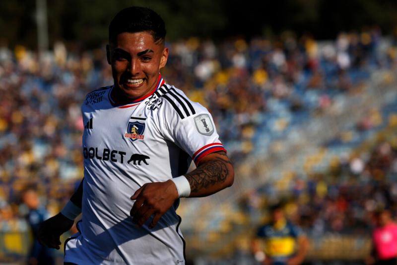 Jordhy Thompson brilló en el triunfo de Colo Colo en el Sausalito. Crédito: Photosport.