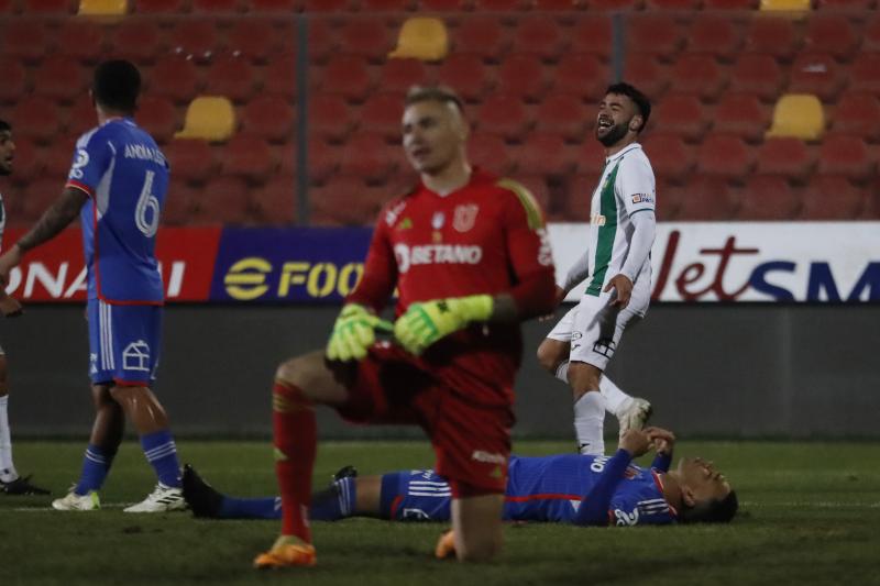 Michael Clark se llena de críticas luego de humillante goleada sufrida por la U. / Photosport
