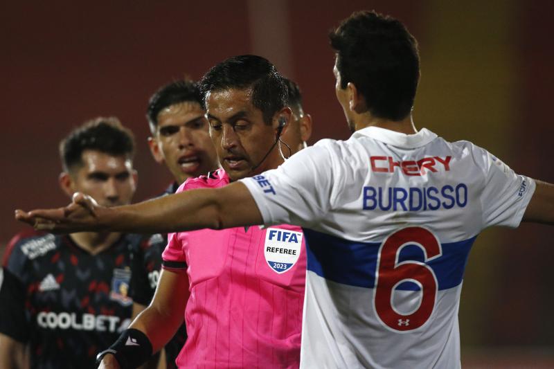 Francisco Gilabert fue duramente cuestionado por Colo Colo y la UC tras la Copa Chile - Créditos: Photosport