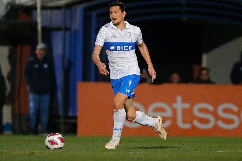 Guillermo Burdisso será baja en la UC para el duelo ante Ñublense. Crédito: Photosport.