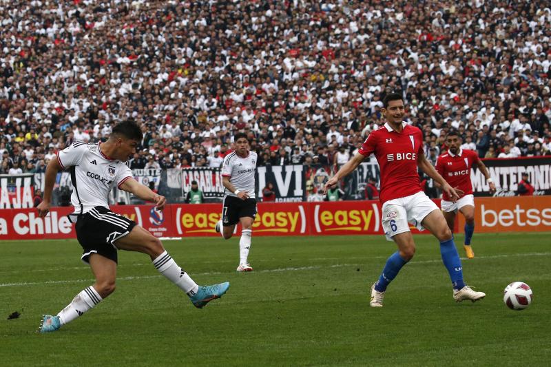 Damián Pizarro le anotó a la UC en Copa Chile - Crédito: Photosport