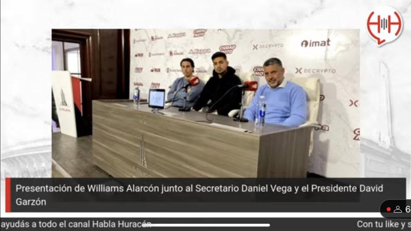 Williams Alarcón fue presentado como nuevo jugador de Huracán - Créditos: Twitter @BrianPécora