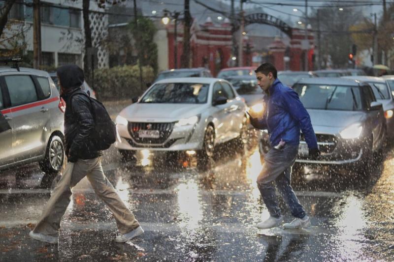 Agencia Uno - Lluvia en Santiago