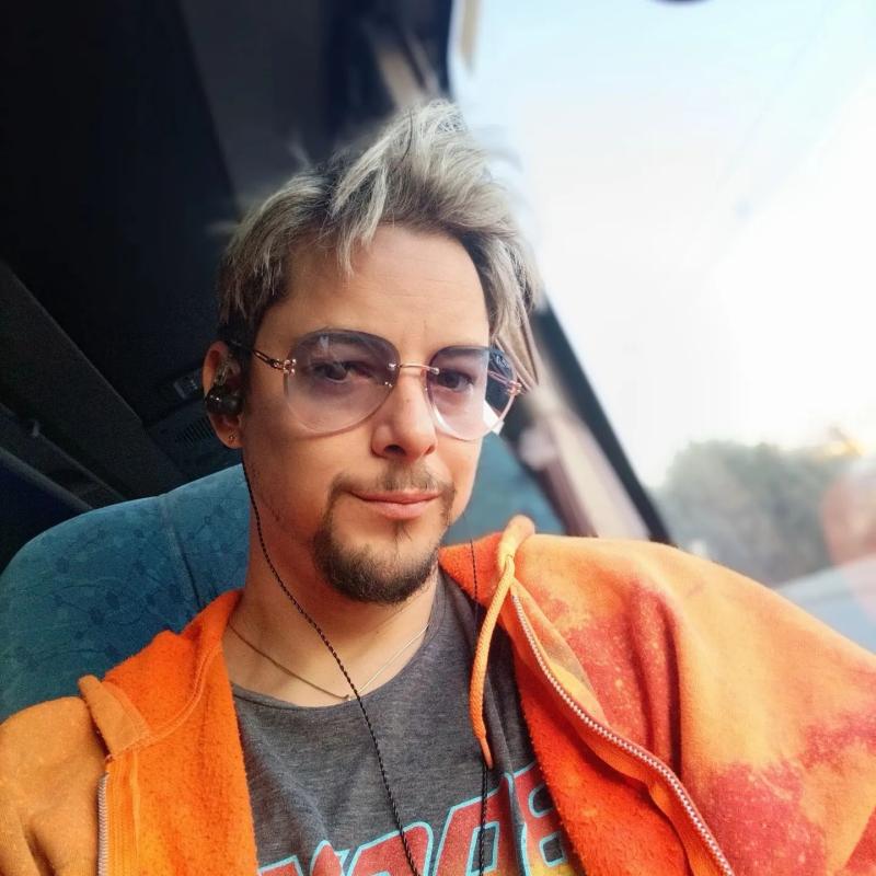 Instagram - Sebastián Longhi