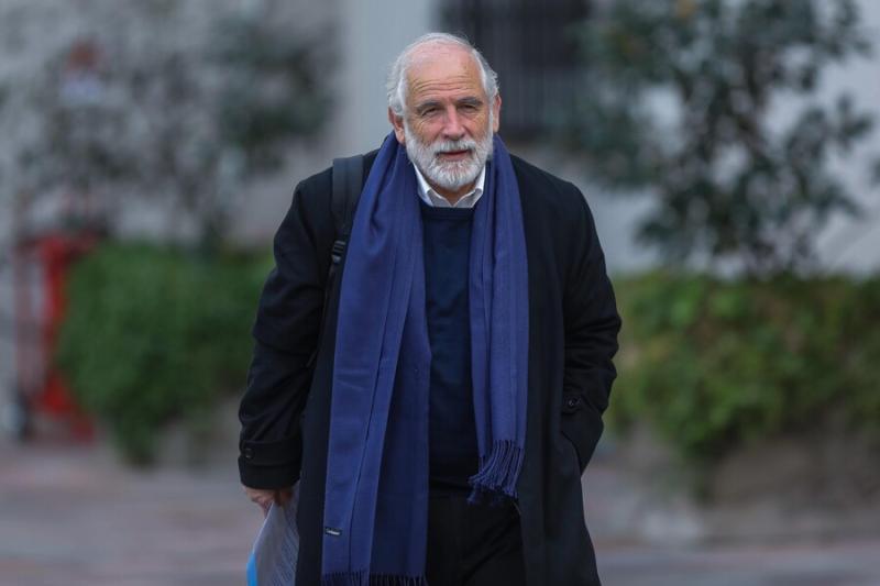 Agencia Uno - Ministro de Vivienda, Carlos Montes