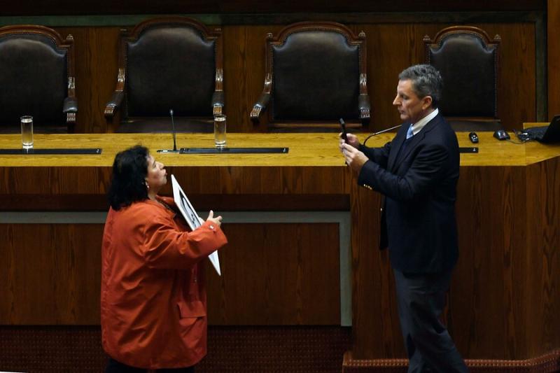 Agencia Uno - Diputada Pizarro y diputado De la Carrera