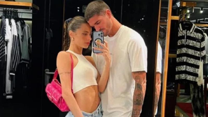 Instagram- Tini y Rodrigo de Paul