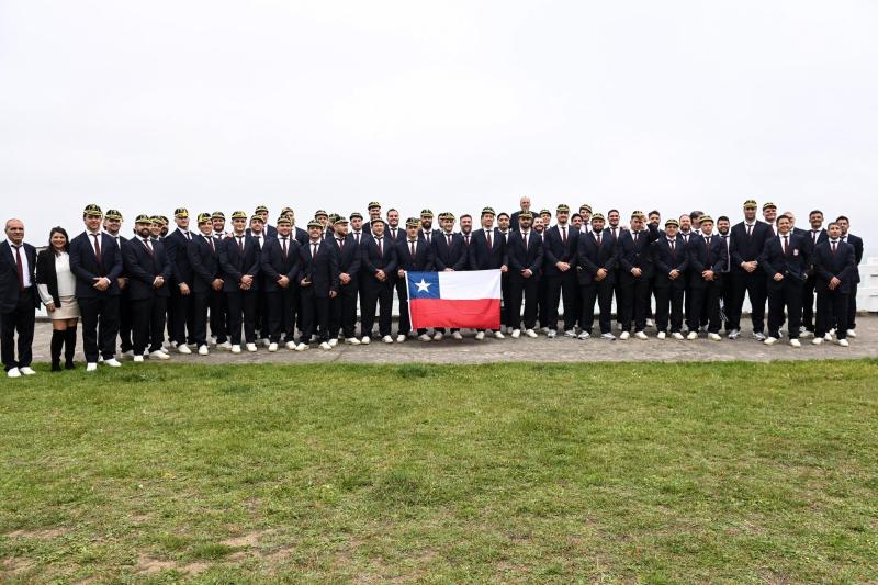 AFP - El plantel de Chile al arribar al Mundial de Rugby