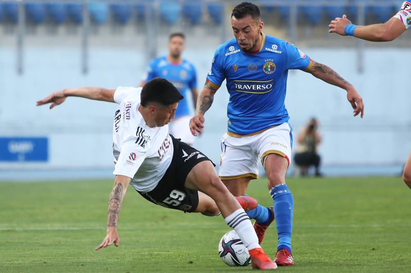 Roberto Cereceda ante Colo Colo - Créditos: AGENCIA UNO