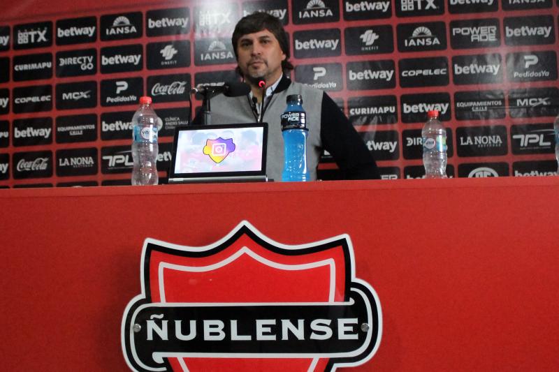 Acusan a Sergio Gioino de ser el responsable de la salida de Jaime García. (Agencia Uno)