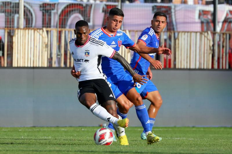 Fabián Castillo sufrió grave lesión en Colo Colo y se perderá el resto de la temporada. / Agencia Uno