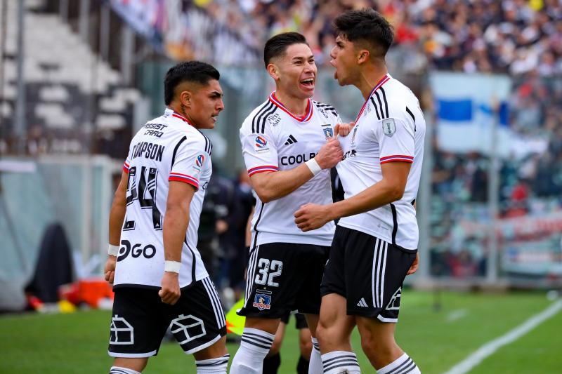 Gabriel Suazo mandó fuerte mensaje para Jordhy Thompson y Damián Pizarro - Créditos: Agencia Uno
