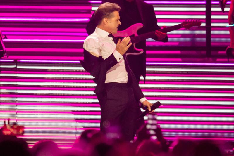 Captan a Luis Miguel emocionado hasta las lágrimas tras último concierto en Movistar Arena