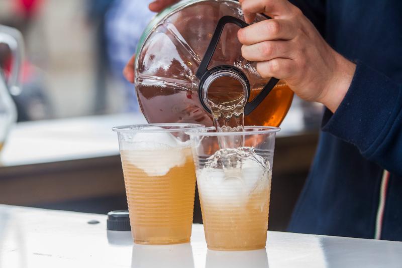 Agencia Uno - El "Terremoto" es uno de los tragos típicos de las Fiestas Patrias y que puede derivar en la aparición de la "caña"