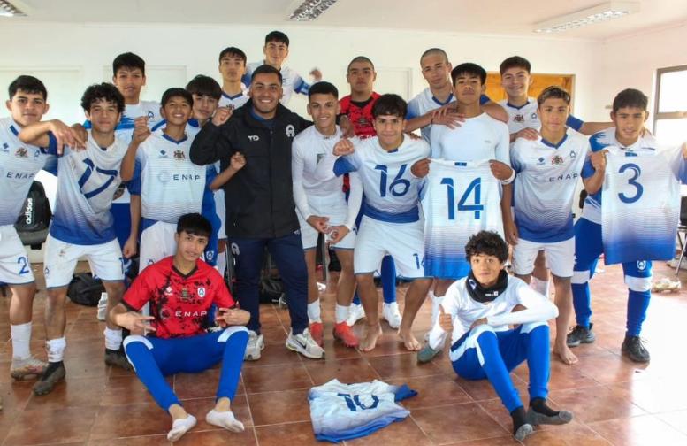 Diego Pablo Miranda dirigió prácticamente todas las categorías de las divisiones inferiores de Colchagua. Crédito: @diego_pablo_10