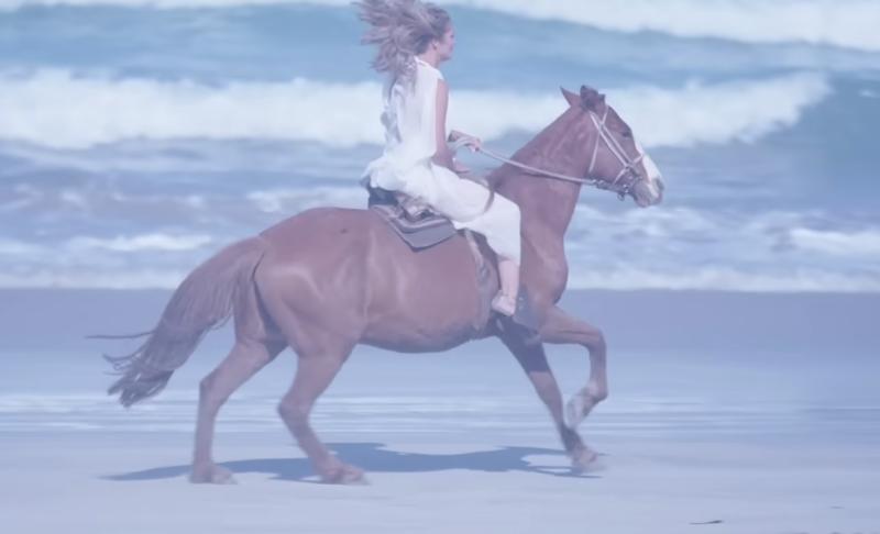 Kenita Larraín aclara para quién va dedicada su canción "Tu magia en mí"