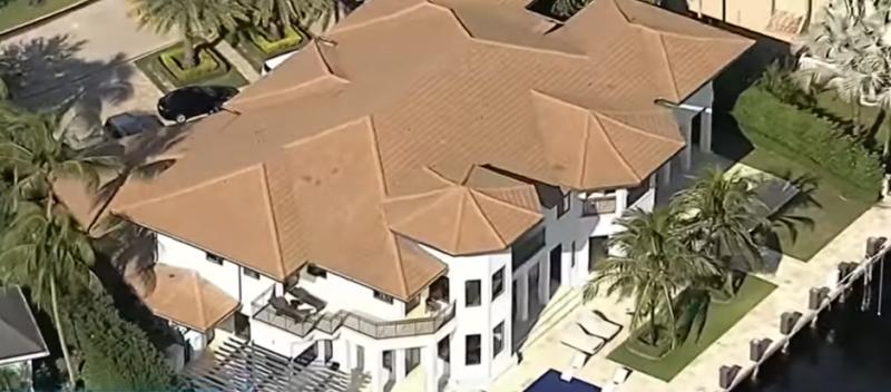 La lujosa mansión en la que vivirá Lionel Messi y su familia.