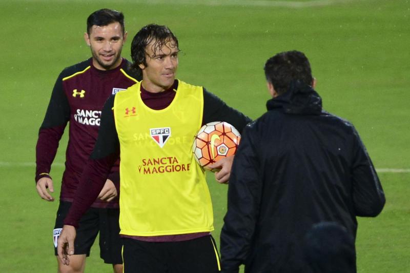 AFP - Diego Lugano fue compañero de Eugenio Mena