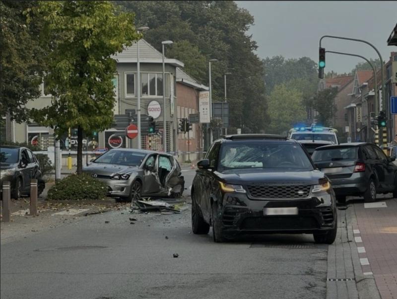 Así fue el accidente protagonizado por Van Hooydonck - Créditos: TWITTER