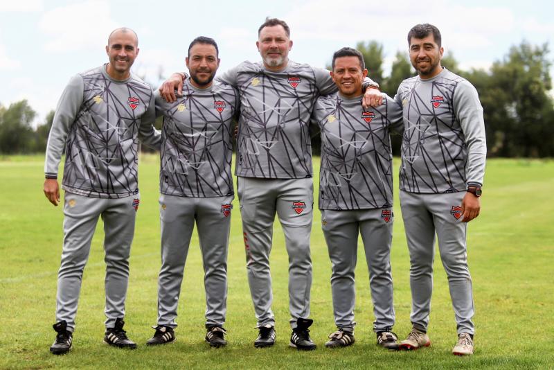 Hernán Caputto fue oficializado como el nuevo DT de Ñublense.