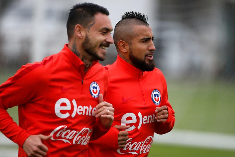 Arturo Vidal le respondió a Mauricio Pinilla por marginarlo de la Roja. Crédito: Photosport.