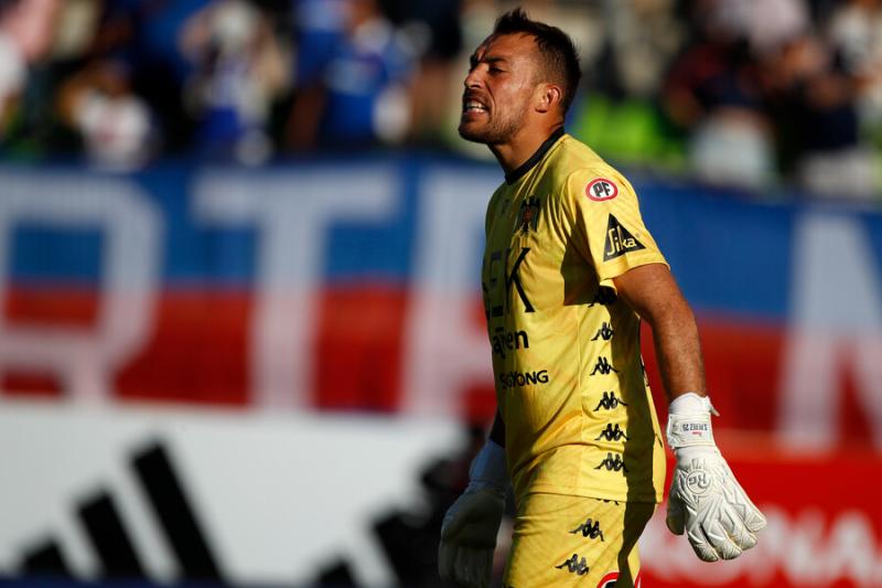 Unión Española no pudo fichar al reemplazante de Sebastián Pérez. Crédito: Photosport.