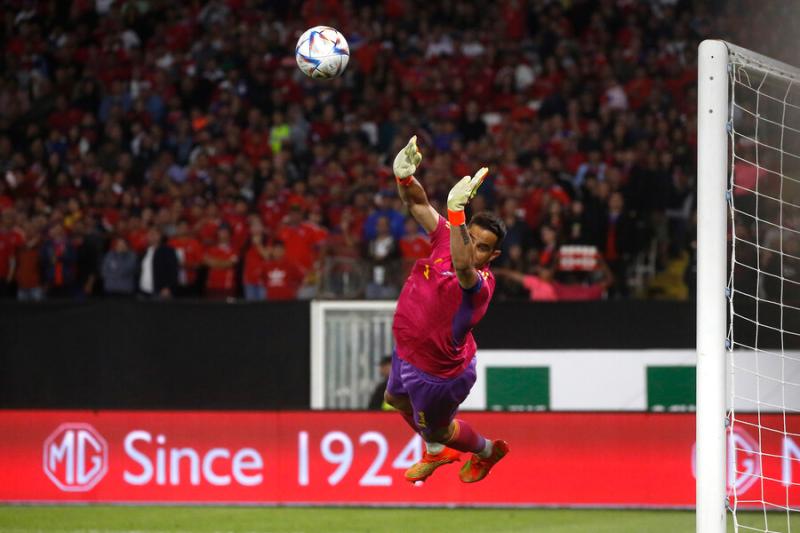 Claudio Bravo no fue convocado a la Selección Chilena de Fútbol. Imagen: Photosport.