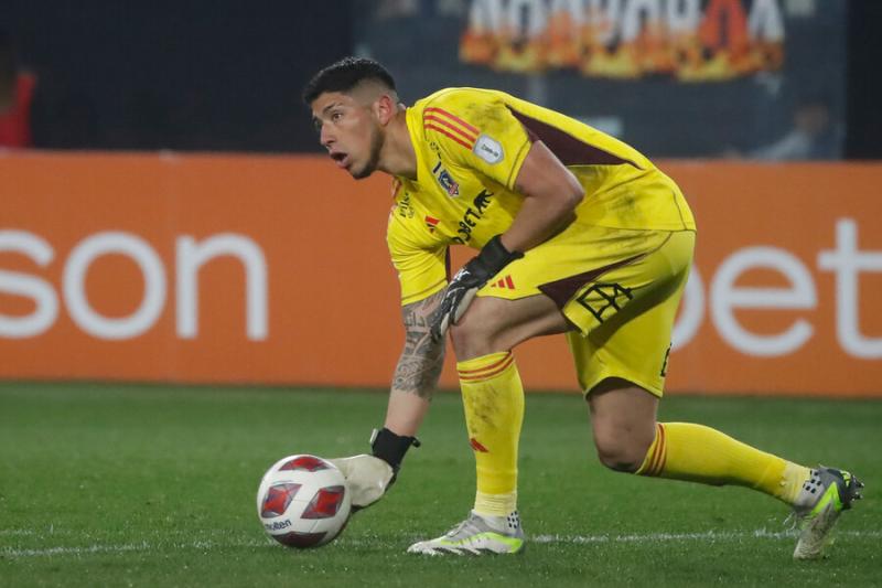 Brayan Cortés fue denunciado en el informe arbitral de la goleada de Colo Colo sobre Cobresal. Crédito: Photosport.