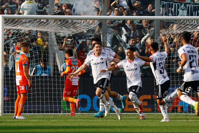 Colo Colo golea a Cobresal en el estadio Monumental. Imagen: Photosport.