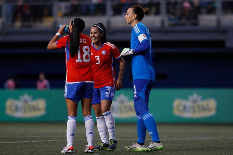La Roja Femenina venció a Nueva Zelanda en sus dos encuentros amistosos. Imagen: Photosport.